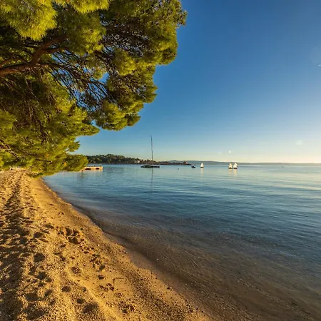 Beachfront - Srzic Макарска