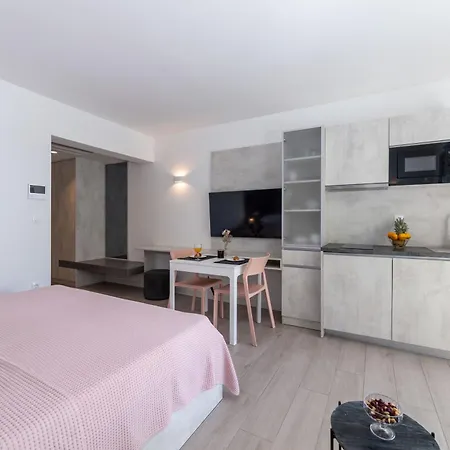 Gæstehus Beachfront - Srzic Makarska